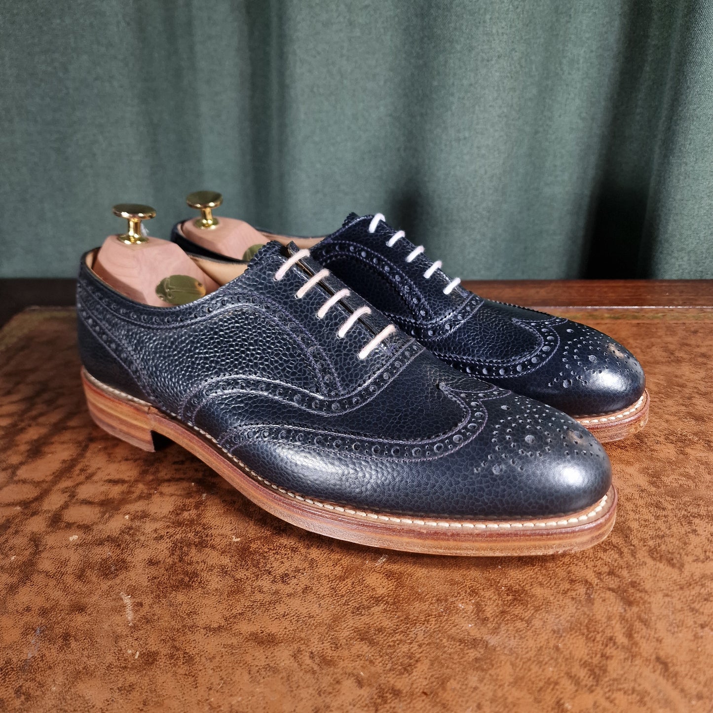 Suffolk Navy Grain (8,5E) Crockett & Jones