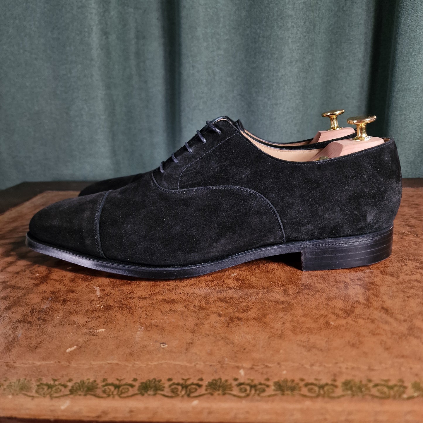 Connaught Black Suede (9,5E) Crockett & Jones