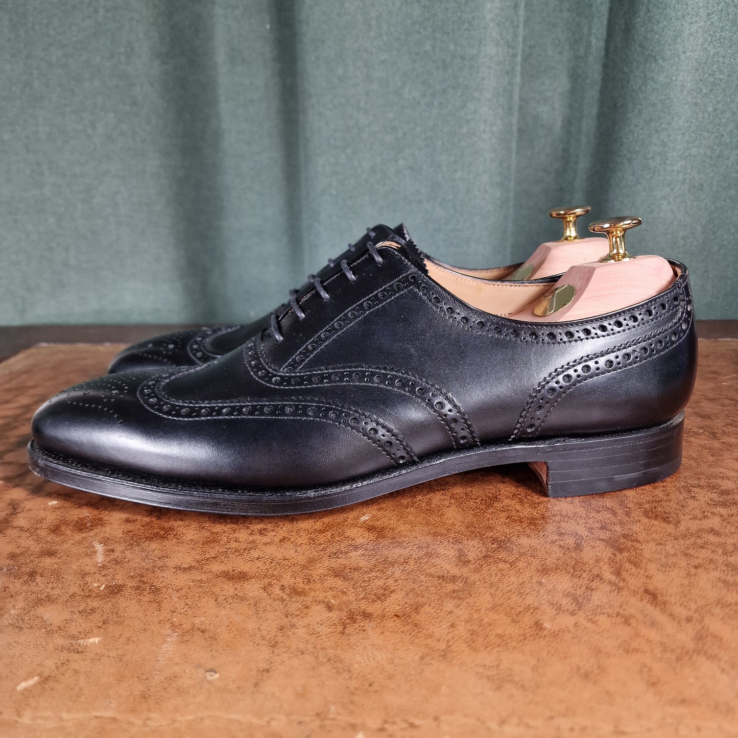 Finsbury Black Calf (12G) Crockett & Jones