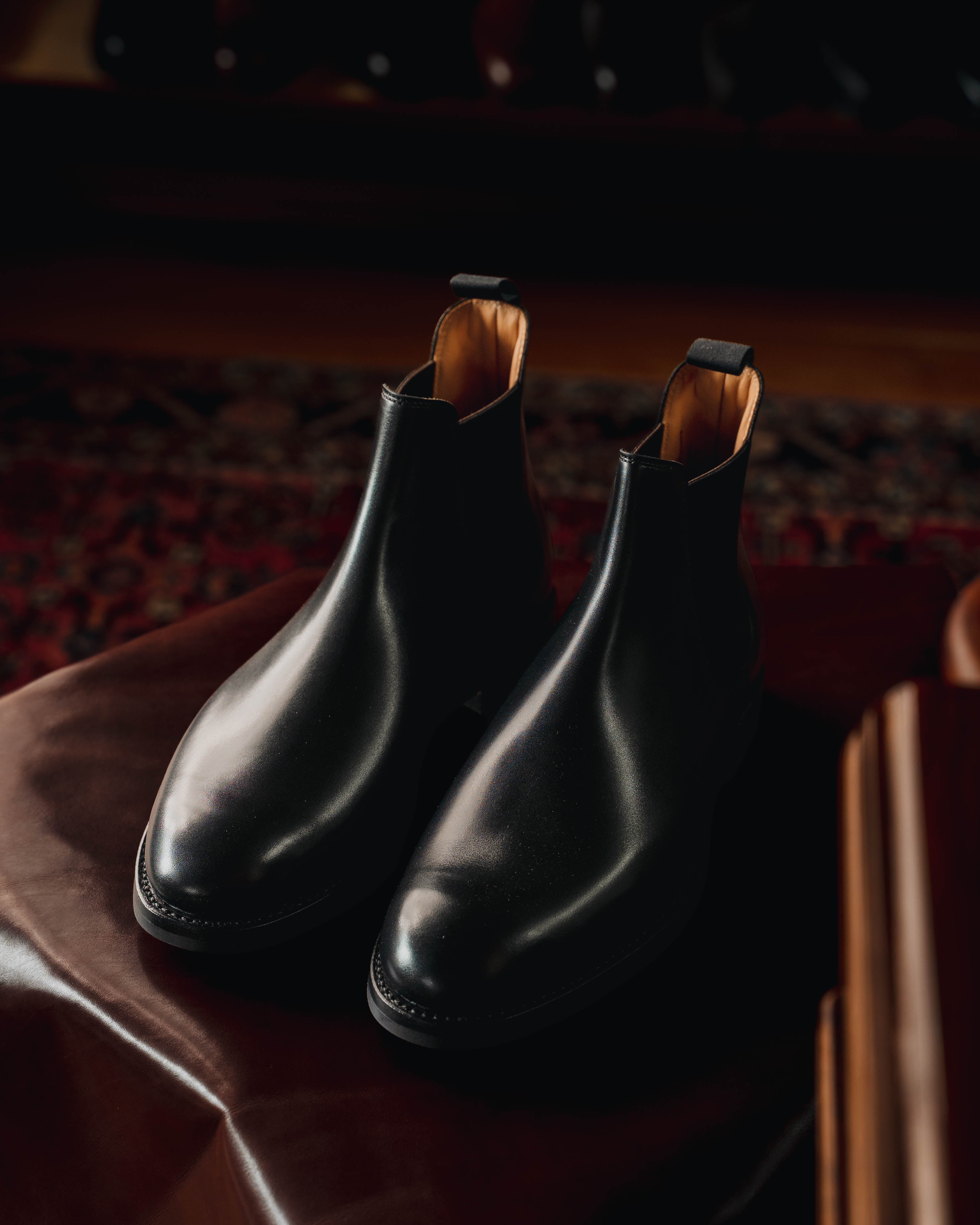 Chelsea 5 Black Wax Calf Chelsea Boots Herr – Crockett & Jones