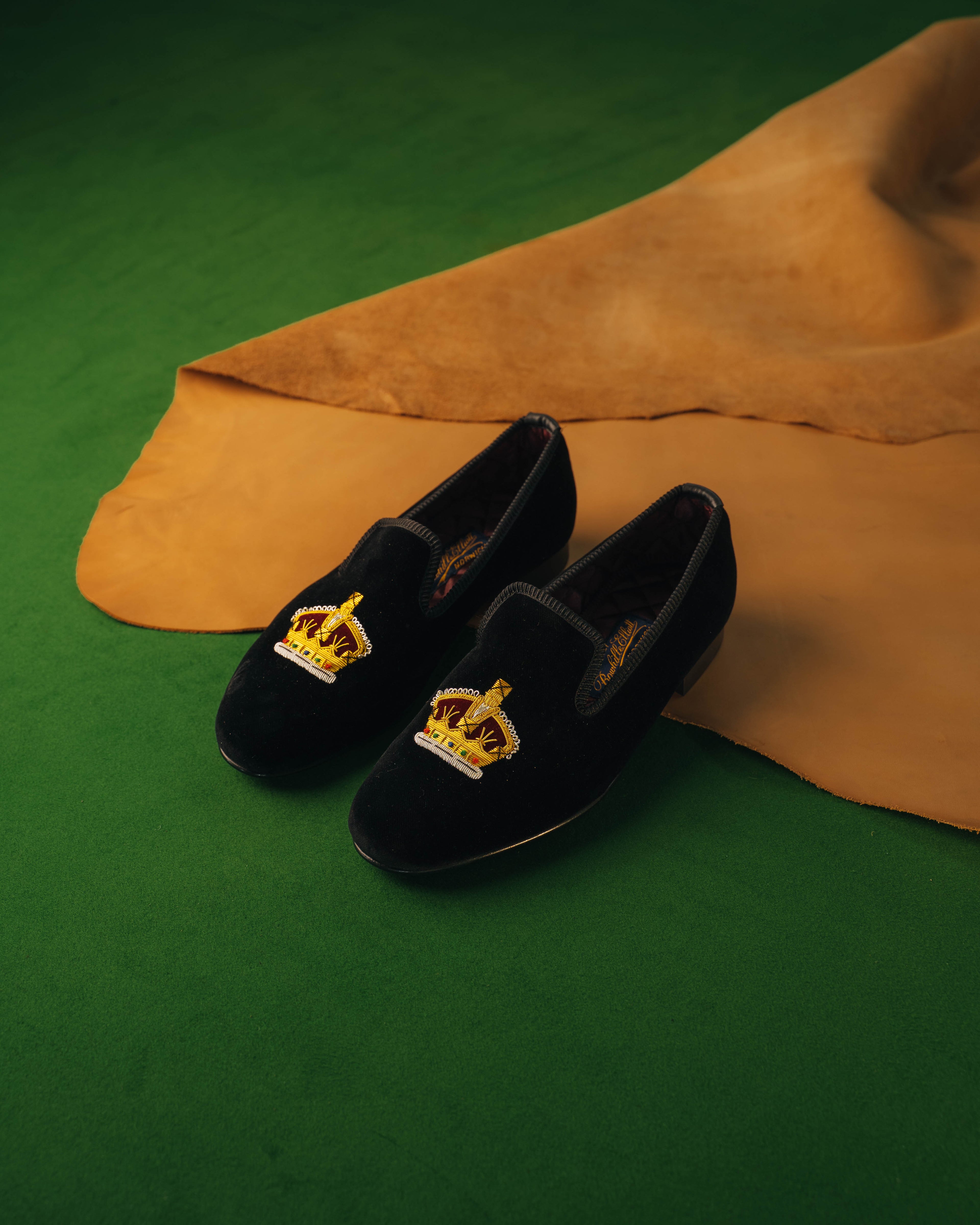 Albert Herrslippers, Black Crown, Bowhill & Elliott