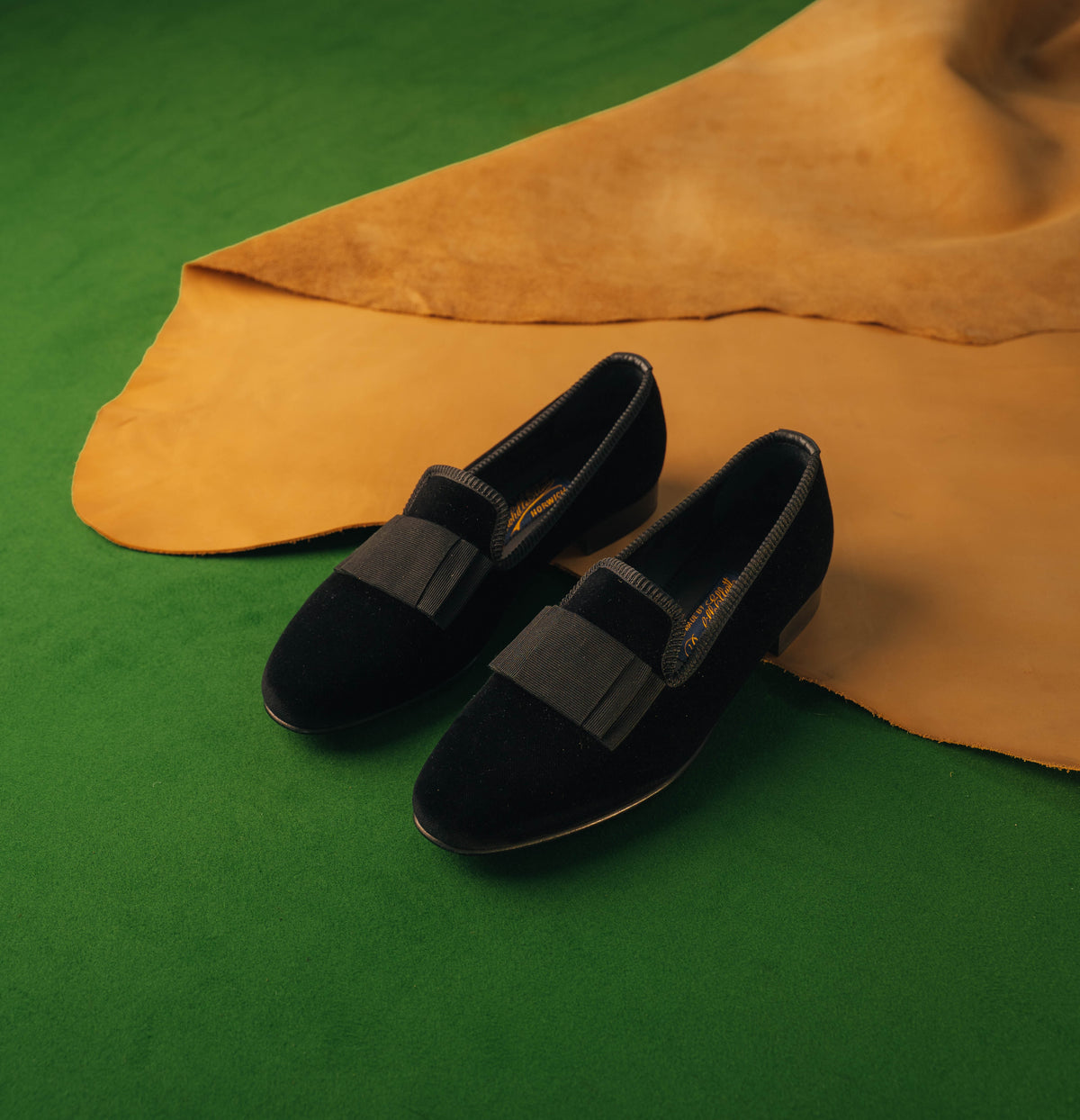 Black Velvet Flat Bow Albert Slippers – Bowhill & Elliott