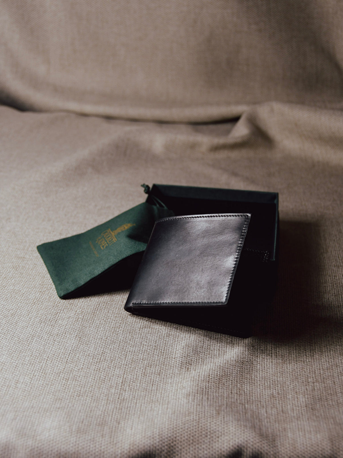 Billford Wallet – Black Shell Cordovan - Crockett & Jones