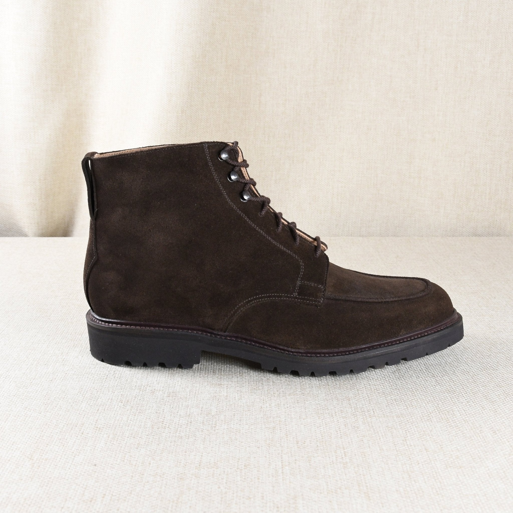 Donegal 2 Boot, Dark Brown Suede ‘Vibram’ Crockett & Jones - Hammargruppen