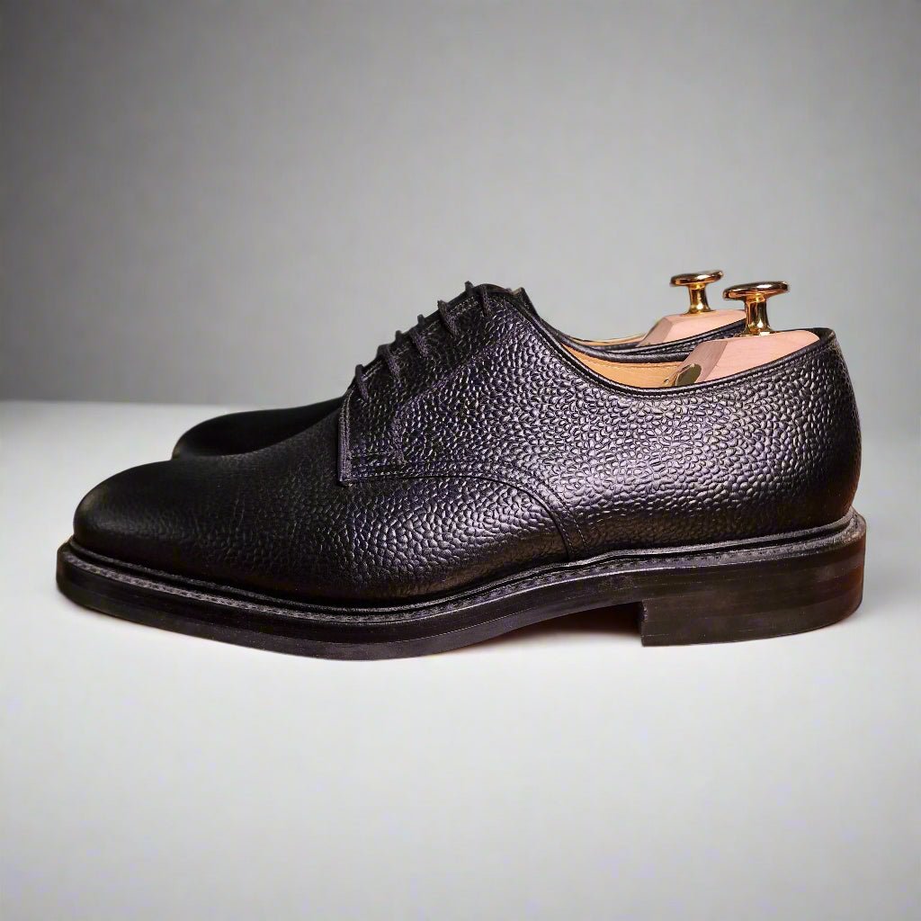 Grasmere Black Scotch Grain ‘Dainite, G - vidd’ (6,5G) Crockett & Jones - Hammargruppen