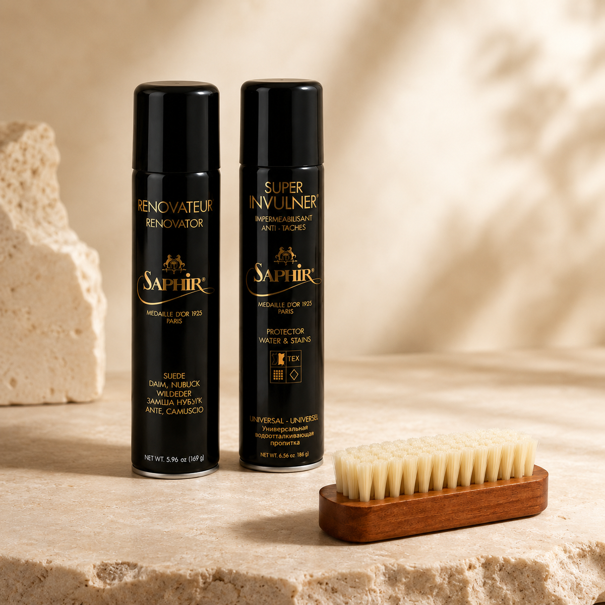 Essential Suede Care – Grundläggande vård för mocka & nubuck | Saphir Médaille d'Or