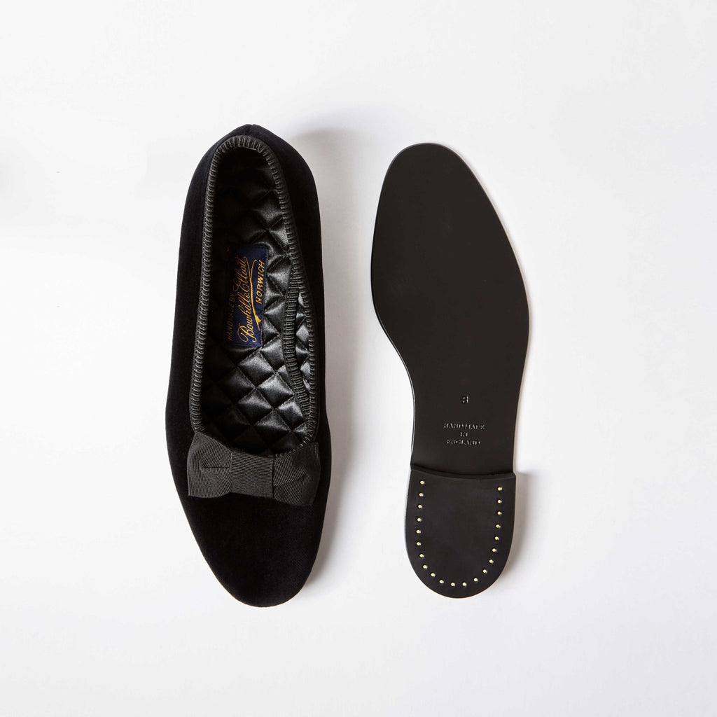 Opera Pump Black Velvet, Bowhill & Elliott - Hammargruppen