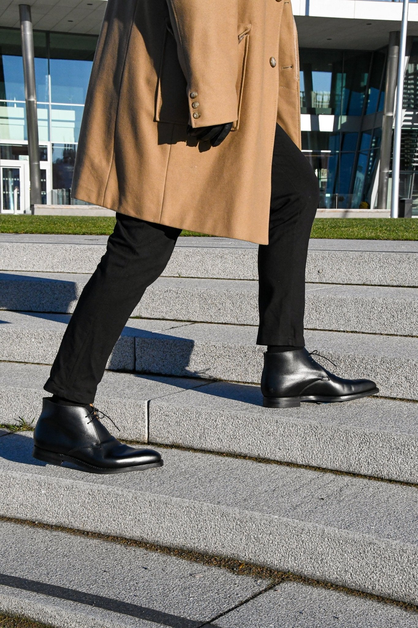 Tetbury Chukka Boot, Black Wax Calf ‘Dainite’ Crockett & Jones - Hammargruppen
