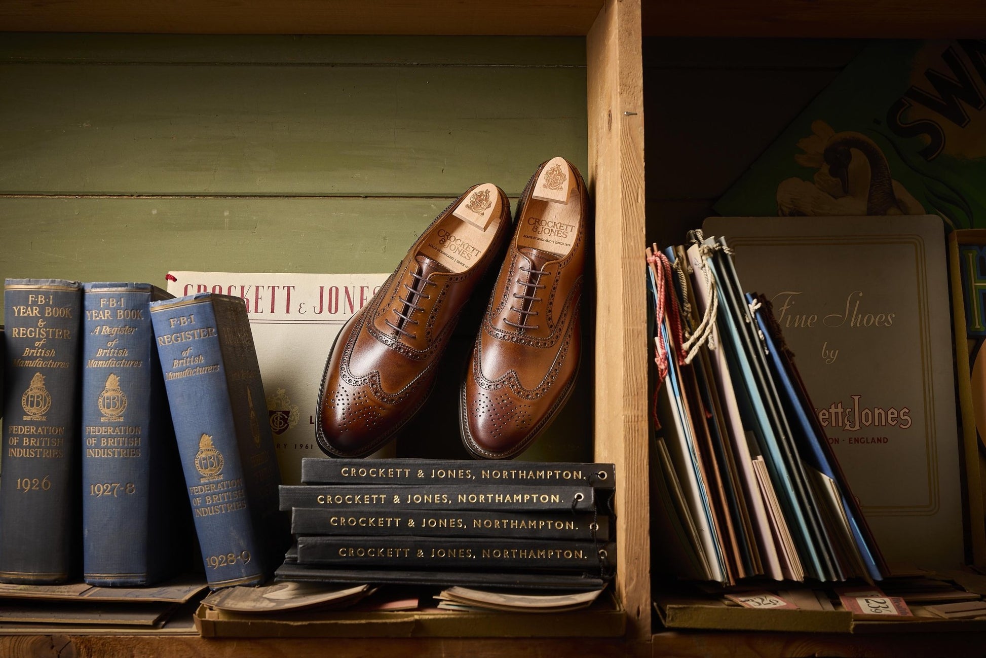 Westgate 2 Oxford, Dark Brown Calf ‘City’ Crockett & Jones - Hammargruppen