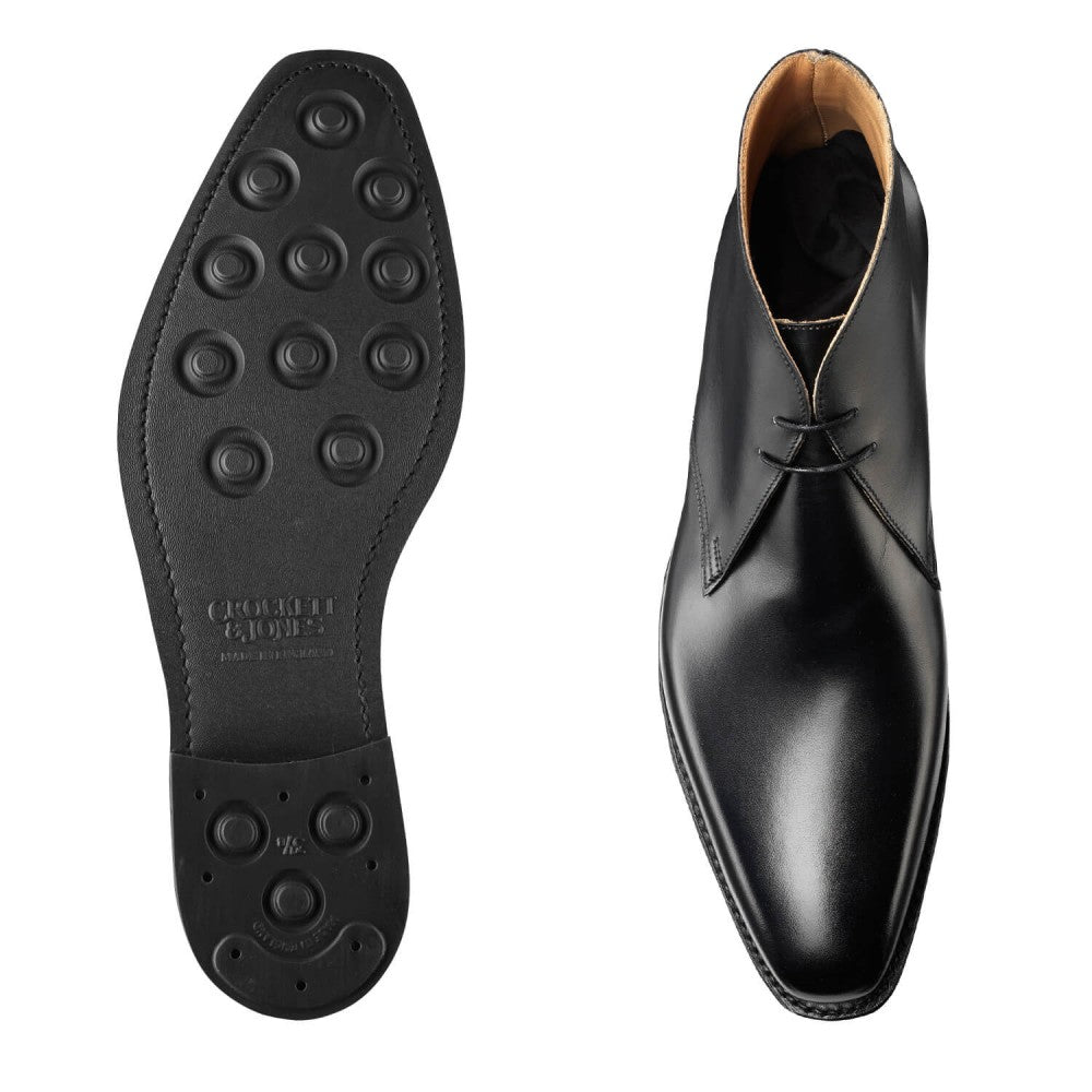 Tetbury Chukka Boot, Black Wax Calf ‘Dainite’ Crockett & Jones - Hammargruppen